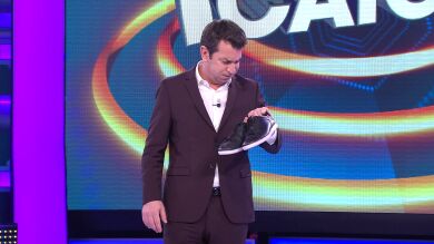 El extraño motivo por el que Arturo Valls tiene que presentar '¡Ahora caigo!' sin zapatos