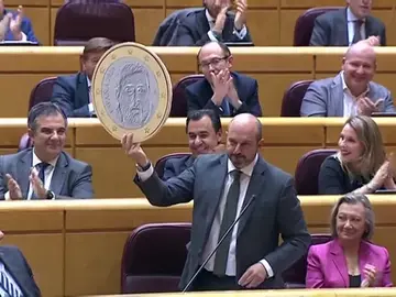 Senado: entre el 'dumping fiscal', el adoquín de Rivera y el euro de Junqueras Senado: entre el 'dumping fiscal', el adoquín de Rivera y el euro de Junqueras