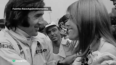 Helen, esposa del expiloto Jackie Stewart, padece demencia senil: "Ella quiere un abrazo, quiere un beso, solo quiere que la abracen" Helen, esposa del expiloto Jackie Stewart, padece demencia senil: "Ella quiere un abrazo, quiere un beso, solo quiere que la abracen"