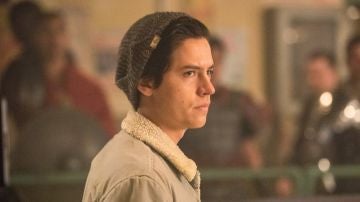 Cole Sprouse es Jughead en 'Riverdale'