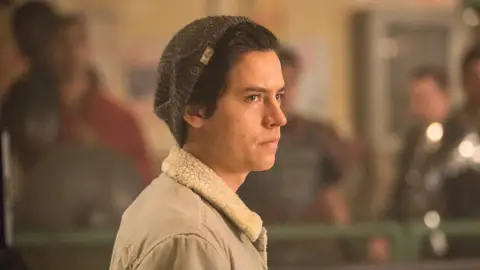 Cole Sprouse es Jughead en 'Riverdale' Cole Sprouse es Jughead en 'Riverdale'