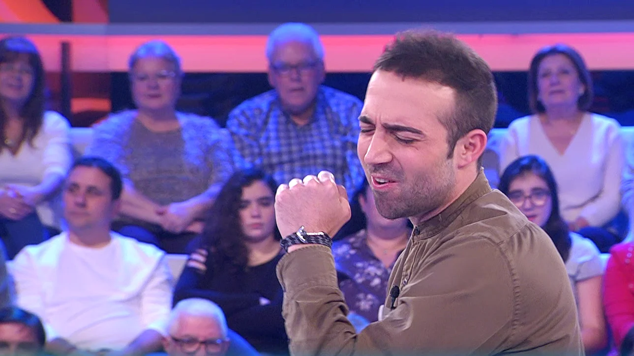 ¿Caerías por la trampilla? Pablo Alborán a Estopa en esta 'Palabra gallina' de '¡Ahora caigo!' ¿Caerías por la trampilla? Pablo Alborán a Estopa en esta 'Palabra gallina' de '¡Ahora caigo!'