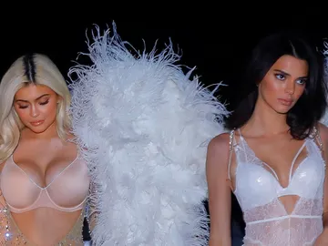 Kendall Jenner y Kylie Jenner Kendall Jenner y Kylie Jenner