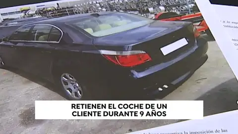 Un propietario recupera su coche tras 9 años retenido en un concesionario Un propietario recupera su coche tras 9 años retenido en un concesionario