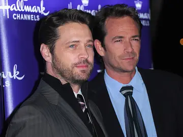 Jason Priestley y Luke Perry Jason Priestley y Luke Perry