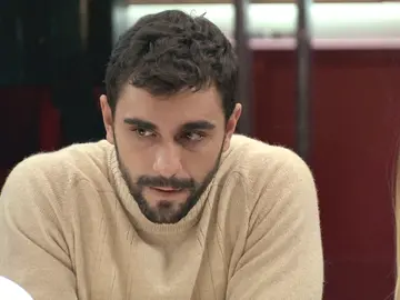 Luisita, enfadada le exige a Sebas una explicación Luisita, enfadada le exige a Sebas una explicación