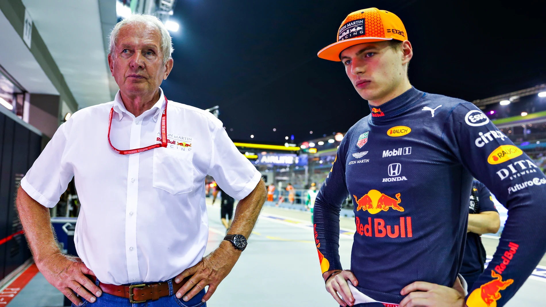 Helmut Marko y Max Verstappen en el GP de Singapur Helmut Marko y Max Verstappen en el GP de Singapur