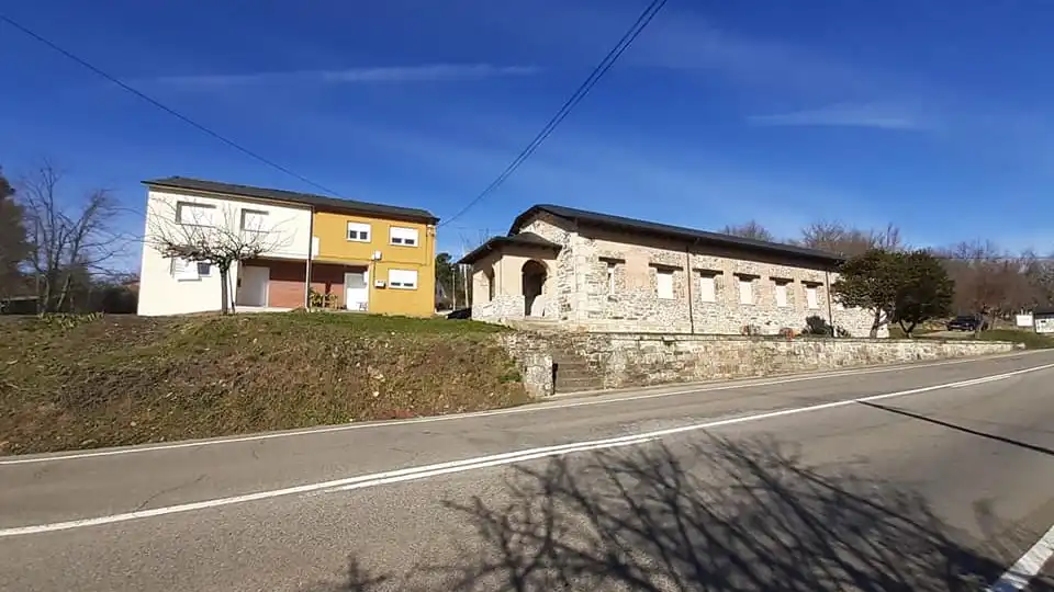 Se alquila una vivienda con tres dormitorios y dos baños por, tan solo, 40 euros al mes Se alquila una vivienda con tres dormitorios y dos baños por, tan solo, 40 euros al mes