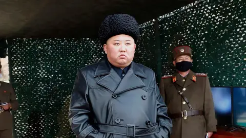 Foto de Kim Jong-Un compartida con los medios por KCNA Foto de Kim Jong-Un compartida con los medios por KCNA