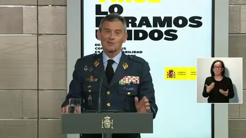 El JEMAD agradece la empatía de los militares "Iván y Efrén" que ayudaron a una anciana con la compra El JEMAD agradece la empatía de los militares "Iván y Efrén" que ayudaron a una anciana con la compra