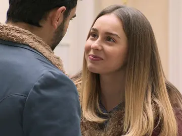 Luisita intenta seguir ilusionándose con Sebas tras una divertida cita Luisita intenta seguir ilusionándose con Sebas tras una divertida cita