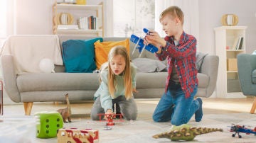 Niños en el salón Niños en el salón