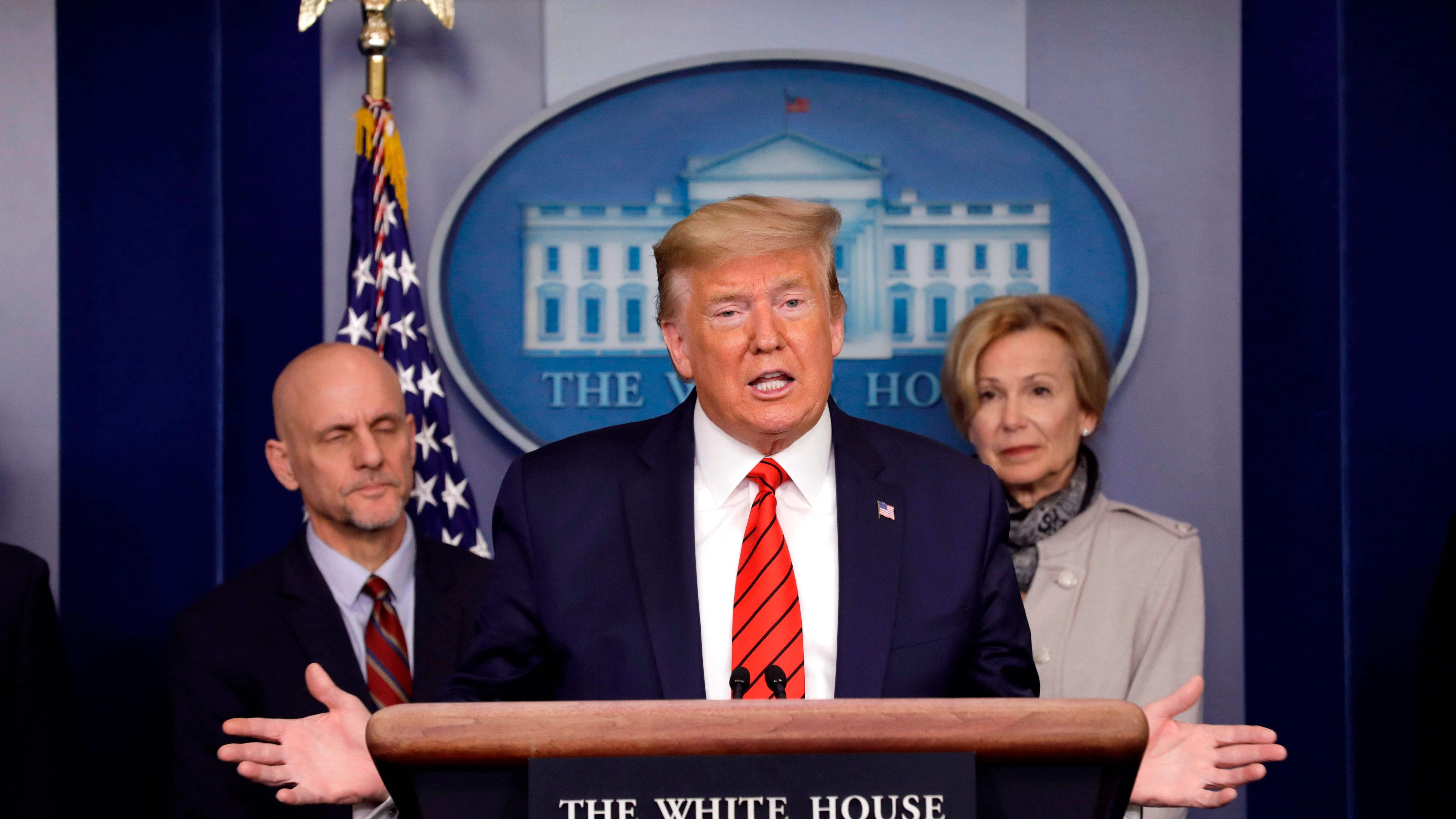 El presidente de los Estados Unidos, Donald Trump, comparece ante los medios El presidente de los Estados Unidos, Donald Trump, comparece ante los medios