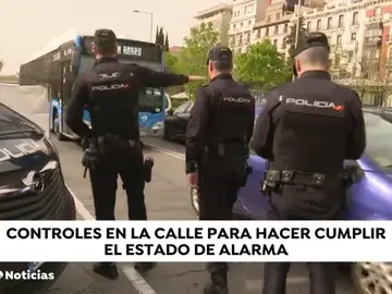 Se acabó la pedagogía con el coronavirus: las fuerzas de seguridad refuerzan los controles para evitar que se salte el confinamiento Se acabó la pedagogía con el coronavirus: las fuerzas de seguridad refuerzan los controles para evitar que se salte el confinamiento