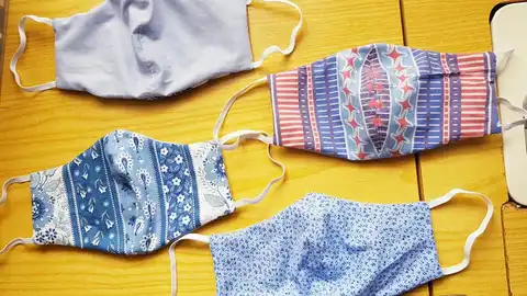 Mascarillas fabricadas por Amparo Alcaraz INICIATIVA SOLIDARIA