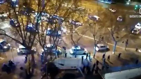 Emotivo homenaje de la Policía a los sanitarios Emotivo homenaje de la Policía a los sanitarios