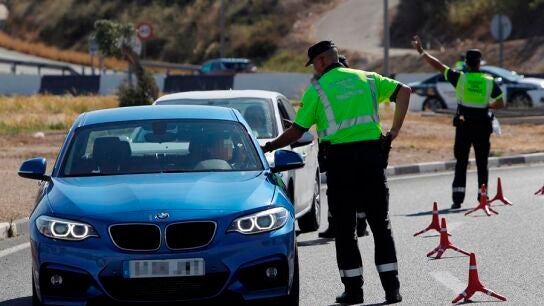 Agentes de la Guardia Civil de Tr&aacute;fico