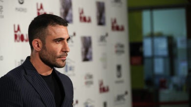 Miguel Ángel Silvestre hace público el momento en el que le contó a su padre que había perdido la virginidad esa noche: 