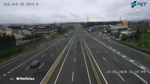 Aumentan los controles en las salidas de las grandes ciudades para evitar desplazamientos Aumentan los controles en las salidas de las grandes ciudades para evitar desplazamientos