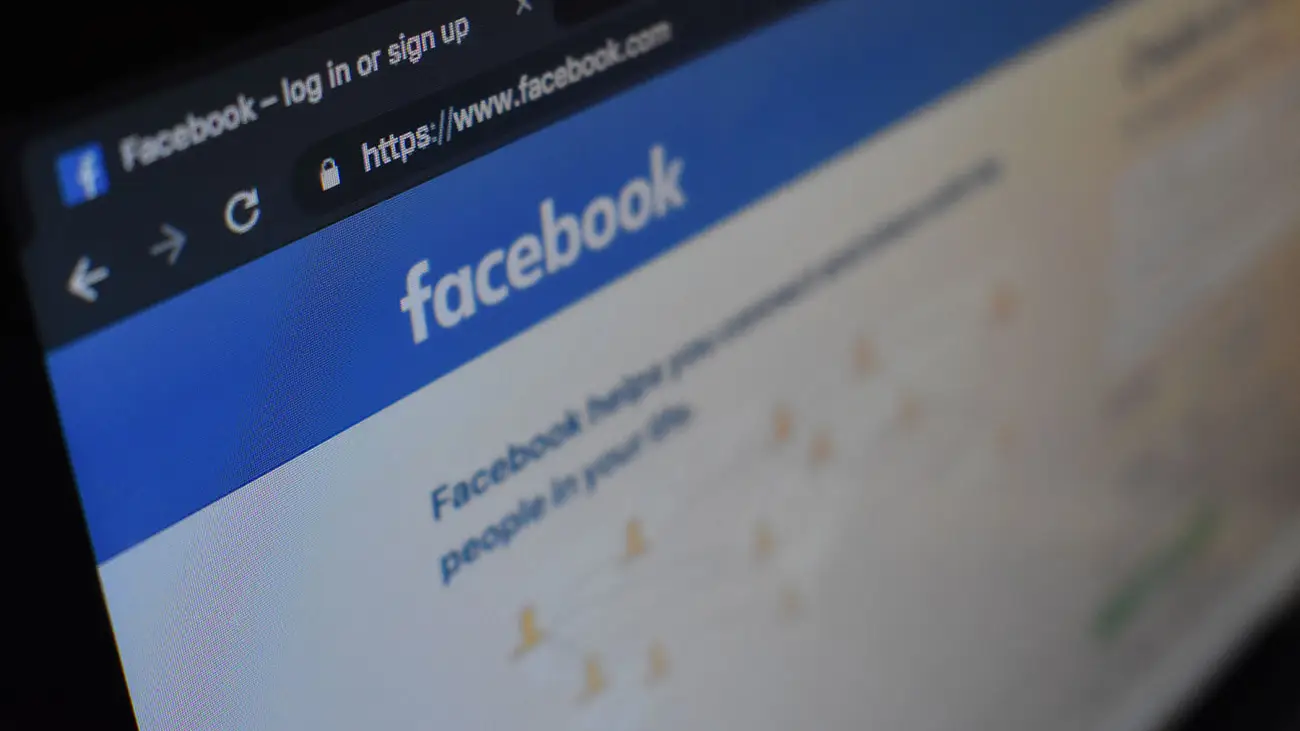 Facebook Facebook
