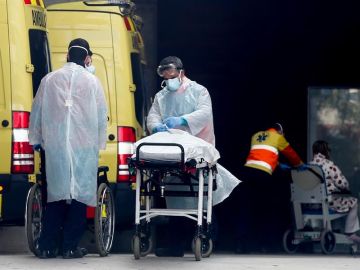 Personal médico en un hospital, en plena crisis del coronavirus