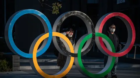 Deportes Antena 3 (24-03-20) El COI aplaza los Juegos Olímpicos de Tokio al año 2021 por el coronavirus Deportes Antena 3 (24-03-20) El COI aplaza los Juegos Olímpicos de Tokio al año 2021 por el coronavirus