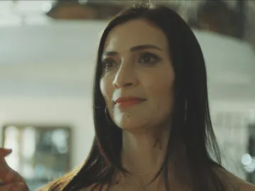 Milena se pone al frente del cártel colombiano: "Ahora el patrón soy yo" Milena se pone al frente del cártel colombiano: "Ahora el patrón soy yo"