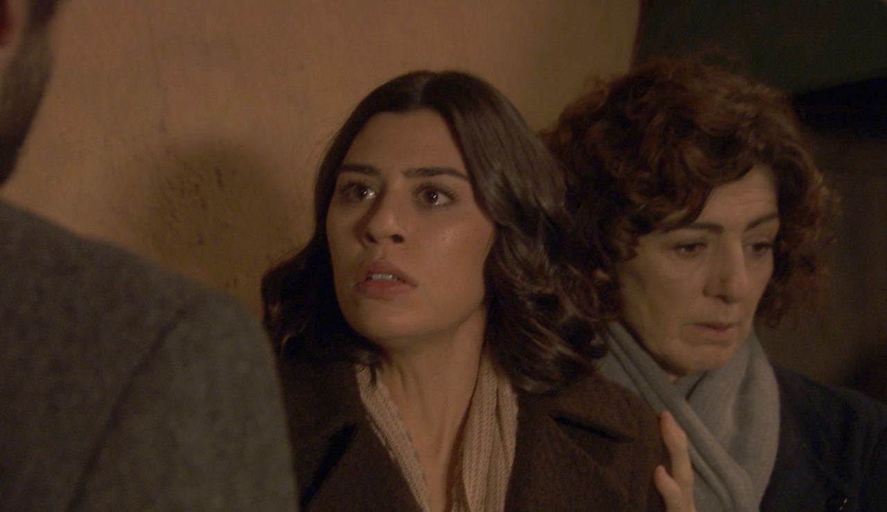 Alicia y Encarnación, intimidades por unos bruscos hombres