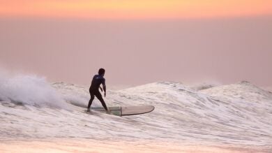 ¿Se puede hacer surf en la desescalada de la crisis del coronavirus?