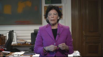 Isabel Celaá: 