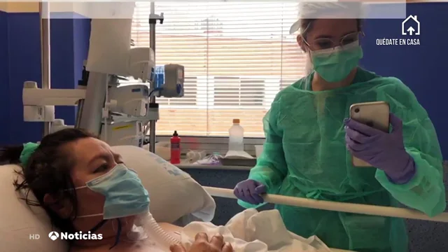 Iniciativa del hospital '12 de Octubre' para comunicar a los recién extubados de la UCI con sus familias Iniciativa del hospital '12 de Octubre' para comunicar a los recién extubados de la UCI con sus familias