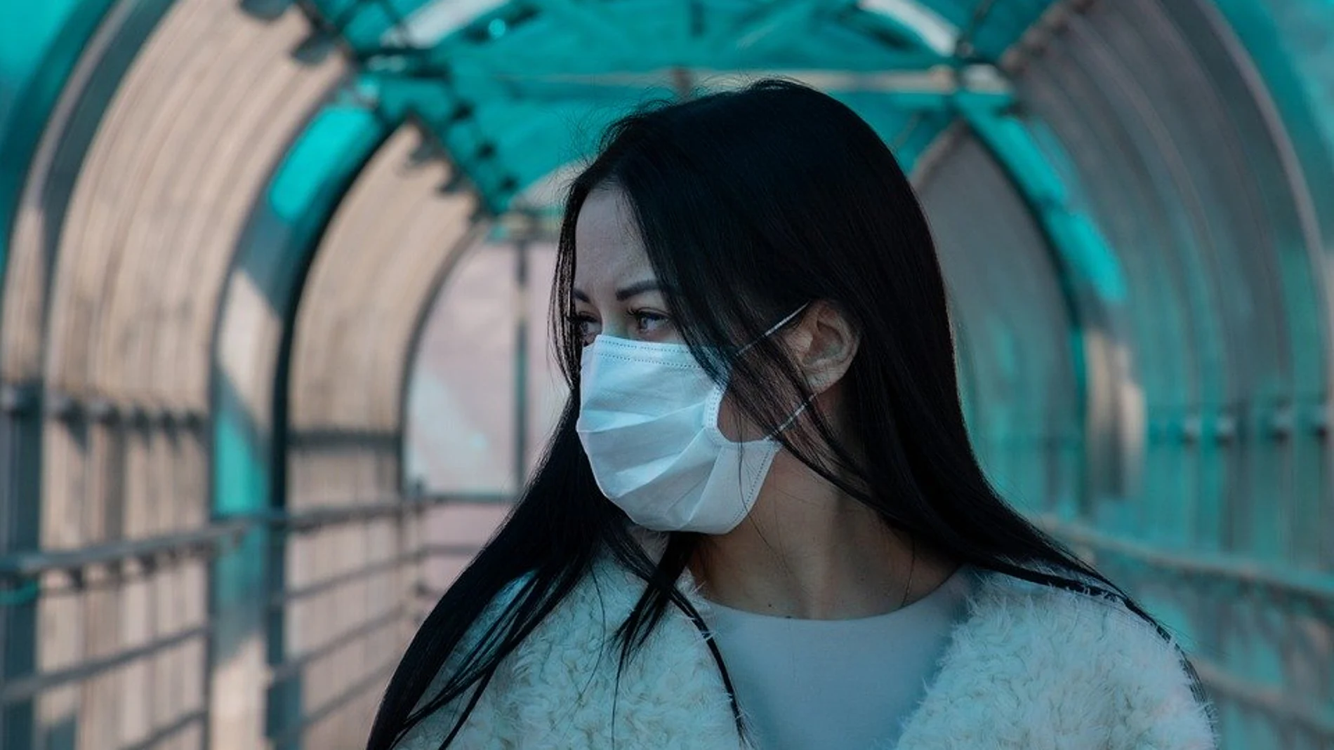 La OMS recomienda que usar las mascarillas junto con otras medidas más eficientes como la distancia social La OMS recomienda que usar las mascarillas junto con otras medidas más eficientes como la distancia social