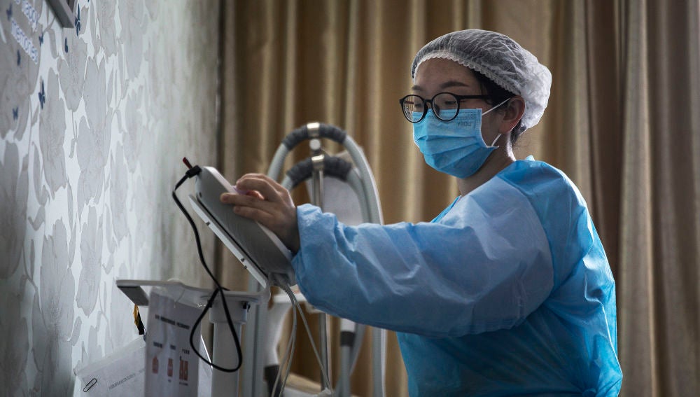 Una enfermera, en Wuhan
