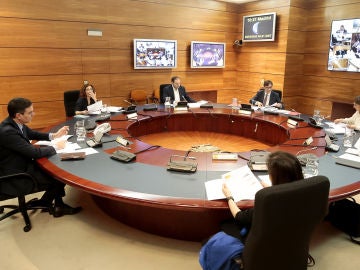 Imagen de un Consejo de Ministros Extraordinario celebrado durante la pandemia de COVID-19