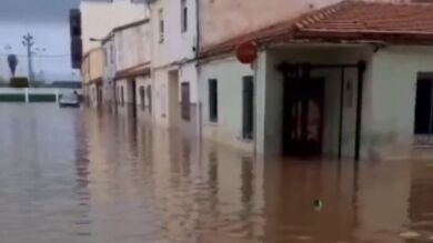 Una tromba de agua histórica sorprende a los vecinos de Burriana confinados por coronavirus