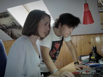 Disfruta del capítulo 10 de 'Por muchas razones' Disfruta del capítulo 10 de 'Por muchas razones'