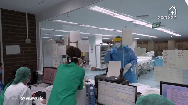 El Tribunal Supremo ordena al Gobierno distribuir material de protección a los sanitarios frente al coronavirus El Tribunal Supremo ordena al Gobierno distribuir material de protección a los sanitarios frente al coronavirus