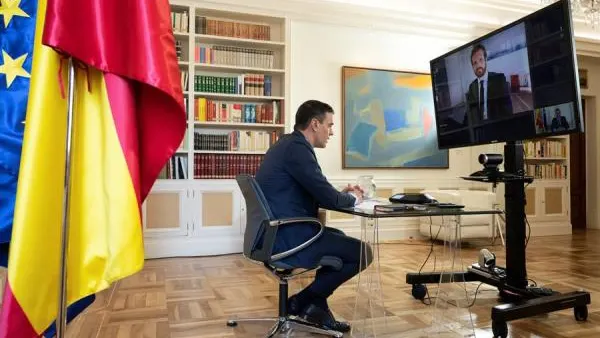 Videoconferencia entre Pedro Sánchez y Pablo Casado Videoconferencia entre Pedro Sánchez y Pablo Casado