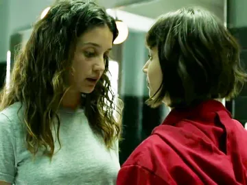 María Pedraza y Úrsula Coberó como Alison Parker y Tokio en 'La casa de papel' María Pedraza y Úrsula Coberó como Alison Parker y Tokio en 'La casa de papel'