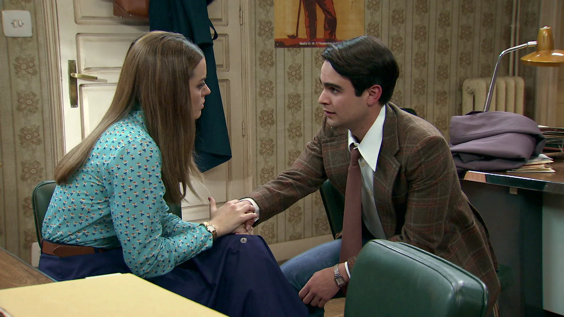 Lourdes y Mateo mantienen la conversación más difícil de sus vidas Lourdes y Mateo mantienen la conversación más difícil de sus vidas