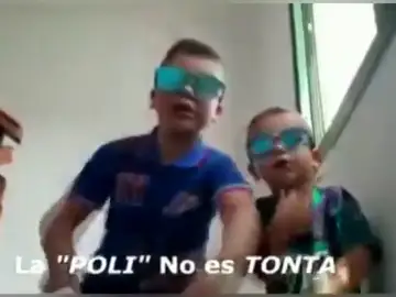 'Pandemia de inconscientes' es el rap compuesto en confinamiento por dos niños canarios para hacer frente al coronavirusde quedarse en casa frente al coronavirus 'Pandemia de inconscientes' es el rap compuesto en confinamiento por dos niños canarios para hacer frente al coronavirusde quedarse en casa frente al coronavirus