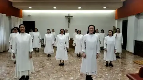 Unas monjas dominicas arrasan en las redes con una coreografía al ritmo de ‘Resistiré’ Unas monjas dominicas arrasan en las redes con una coreografía al ritmo de ‘Resistiré’