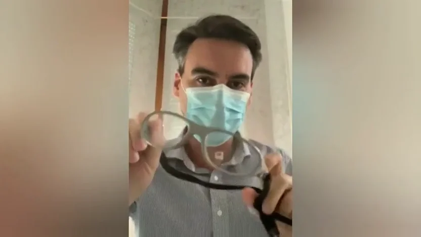 El truco definitivo para que no se te empañen las gafas con la mascarilla El truco definitivo para que no se te empañen las gafas con la mascarilla
