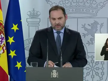 José Luis Ábalos: "no ve a corto plazo la posibilidad de eventos masivos como fiestas o ir a piscinas o playas" José Luis Ábalos: "no ve a corto plazo la posibilidad de eventos masivos como fiestas o ir a piscinas o playas"