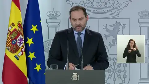 José Luis Ábalos: "no ve a corto plazo la posibilidad de eventos masivos como fiestas o ir a piscinas o playas" José Luis Ábalos: "no ve a corto plazo la posibilidad de eventos masivos como fiestas o ir a piscinas o playas"