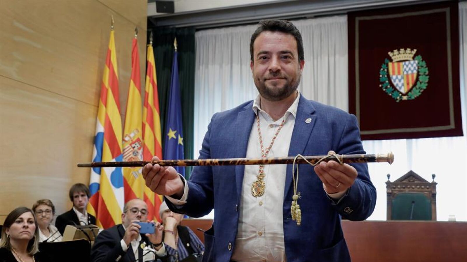 El exalcalde de Badalona acepta una pena de 8 meses de cárcel tras conducir ebrio y morder a los Mossos