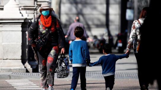 Ni&ntilde;os en la calle