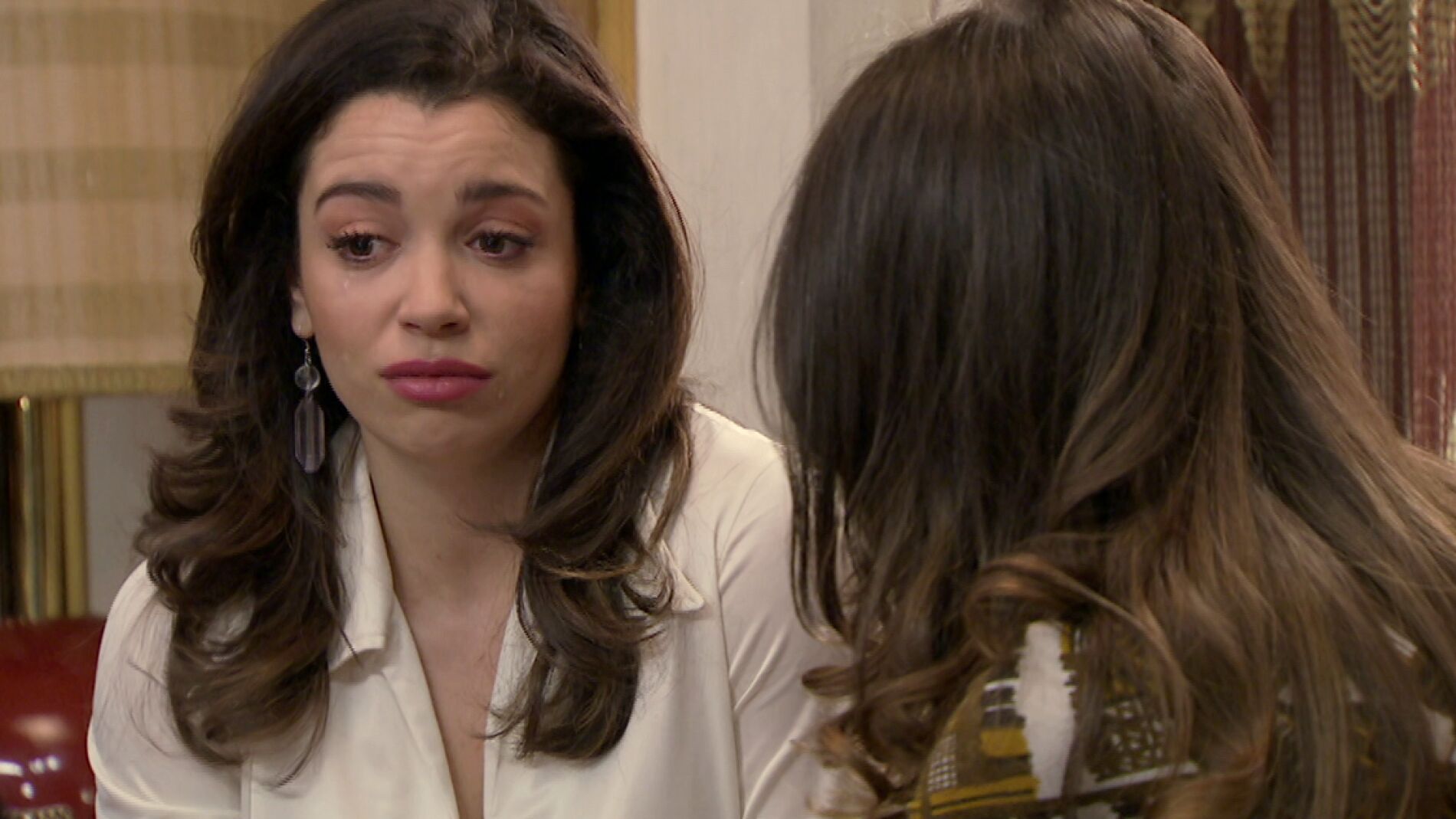 Amelia, hundida al ver como su vida se desmorona