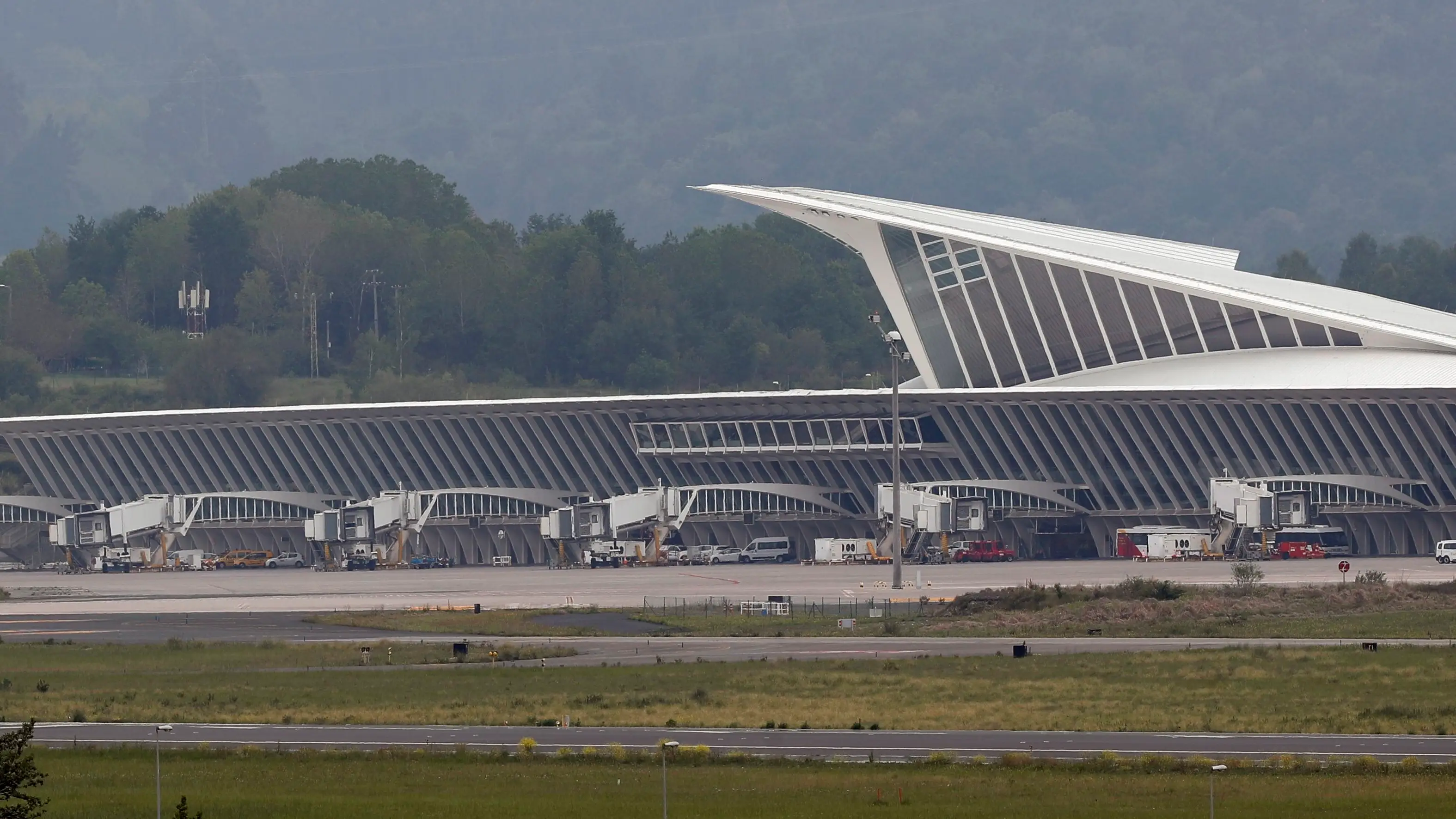 Aeropuerto de Bilbao vacío Aeropuerto de Bilbao vacío