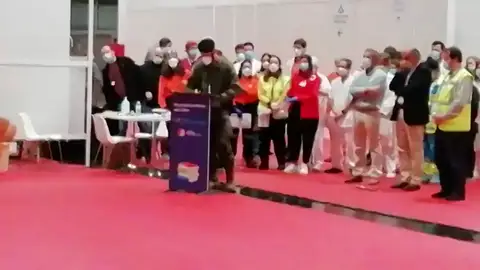 El ejército lee un pasaje de 'El Quijote' en Ifema en el Día del Libro para todos los pacientes de coronavirus El ejército lee un pasaje de 'El Quijote' en Ifema en el Día del Libro para todos los pacientes de coronavirus